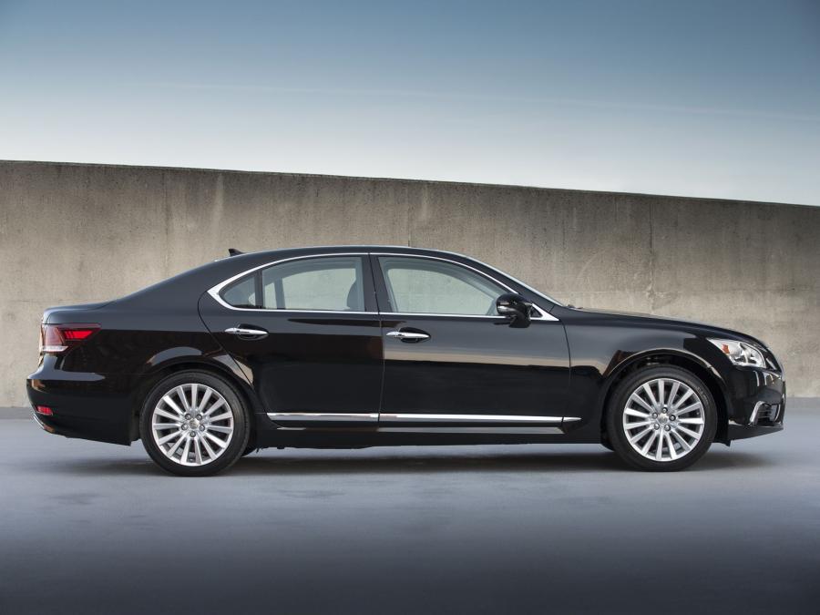  Lexus LS460 AWD 2012 года  (фото 15 из 16)